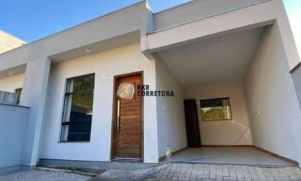 Casa para Locação em Brusque, Limeira Baixa, 3 dormitórios, 1 suíte, 2 banheiros, 1 vaga