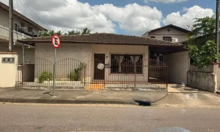 Casa para Venda em Brusque, Santa Terezinha, 4 dormitórios, 2 banheiros, 2 vagas
