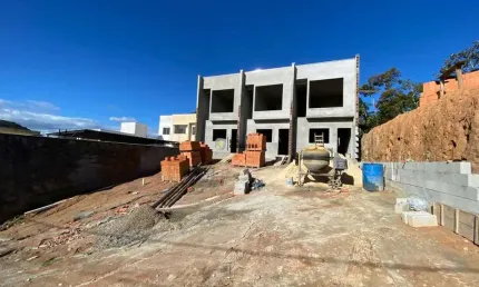 Casa para Venda em Brusque, Poço Fundo, 2 dormitórios, 1 banheiro, 2 vagas