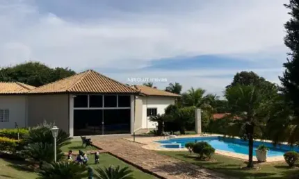 CHACARA LAGOS DE SHANADU COM PISCINA CAMPO DE FUTEBOL E CASA PARA CASEIRO