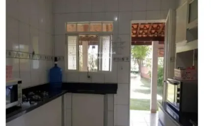 Chácara à venda em Indaiatuba-SP, no bairro Vale do Sol, com 1 quarto, 2 banheiros e 110m² de área.