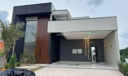 Casa com piscina condomínio Gran Reserve Indaiatuba-SP