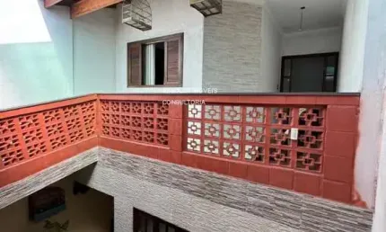 Casa à venda na cidade de cidade] no bairro bairro] com 3 quartos, 2 suítes e 200m² de área.