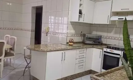 Imperdível Casa à Venda em Indaiatuba-SP, Jardim Regina! 3 Quartos, 1 Suíte, 2 Salas, 2 Banheiros, 4 Vagas, 150m²!