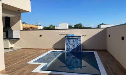 Casa de Luxo em Condomínio na Caldeira, Indaiatuba-SP: 3 Quartos, 1 Suíte, 2 Salas, 3 Banheiros, 2 Vagas de Garagem, 200m².