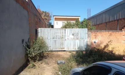 Galpão industrial à venda em Indaiatuba-SP, bairro Recreio Campestre Jóia, 4 vagas de garagem, 300m². Venha conferir!