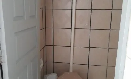 Vendo espaçosa casa com 4 quartos em bairro lagoa nova