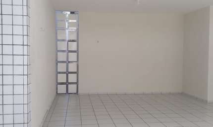Alugo casa com 3 uartos no bairro Cidade da Esperança