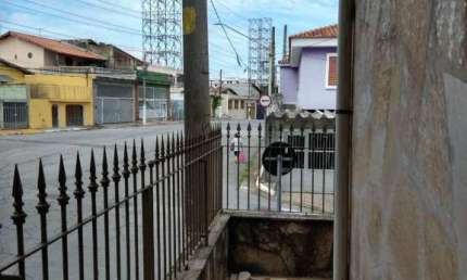 Sobrado 2 dormitórios 10 minutos estação Camilo Addad