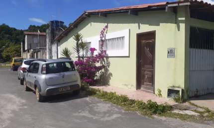 Apartamento para Venda em Salvador, Itapuã, 4 dormitórios, 1 banheiro, 2 vagas