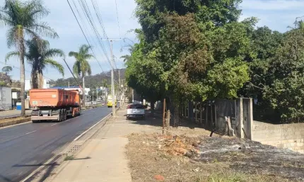 Terreno à venda na Av Castelo Branco, Universitário, Sete Lagoas