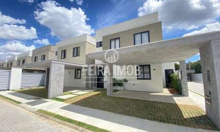 Casa de 4/4 sendo 3 suítes no sim - Condomínio Esmeralda Leste