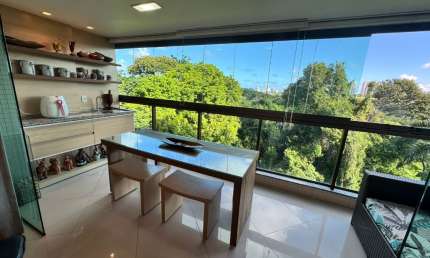 Apartamento à venda no Alphalife Residence! 3/4 decorado, varanda gourmet e vista para reserva em Alphaville 1!