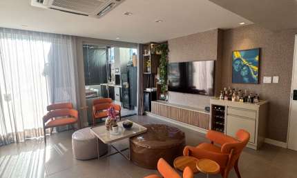 Cobertura Linear Decorada à Venda no Caminho das Árvores | 140m² | Piscina Privativa e 2 Vagas Soltas
