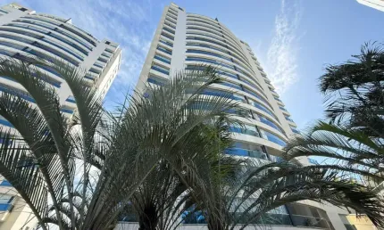 Apartamento à venda no Hemisphere 360° | 200m² | 4 suítes | 4 Vagas | Totalmente Reformado