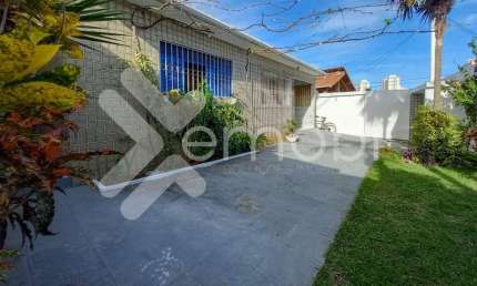 Casa à locação em Nova Parnamirim (Parnamirim/RN) | 3 quartos sendo 2 suítes, 179m²