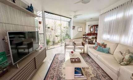 Casa à venda em Capim Macio (Natal/RN) | 3/4 sendo 2 suítes - 246m²