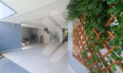 Casa à venda em Capim Macio (Natal/RN) | 5 suítes - 335m²