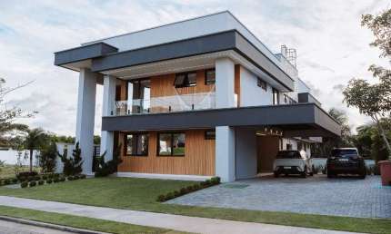 Casa de Alto Padrão no Alphaville Natal – Sofisticação, Tecnologia e Exclusividade!