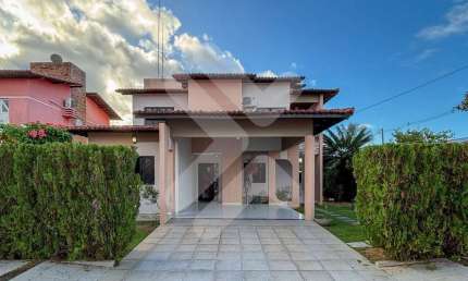 Casa à venda em Nova Parnamirim (Parnamirim/RN) | Condomínio Bosque dos Pássaros | 3 suítes - 184m²