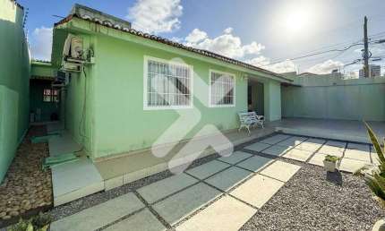 Casa à Venda em Capim Macio (Natal/RN) | 4 quartos sendo 2 suítes - 247m²
