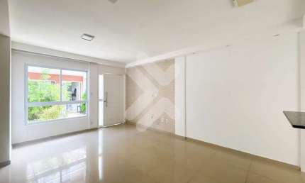 Casa à locação em Nova Parnamirim (Parnamirim/RN) | Bosque das Árvores | 2/4 sendo 1 suíte, 60m²