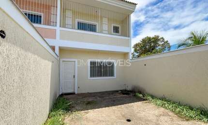 Casa com 2 quartos à venda na Rua General Carrombert, Vila Urussaí, Duque de Caxias