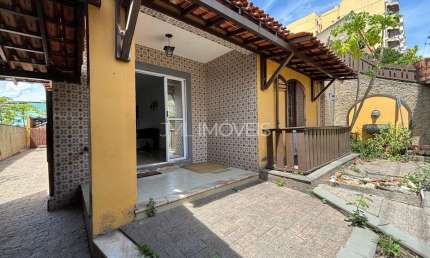 Casa com 3 quartos à venda na Rua Tarce Menezes De Freitas Lima, 89, Parque Paulicéia, Duque de Caxias