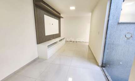 Apartamento em Jardim Vinte e Cinco de Agosto  -  Duque de Caxias