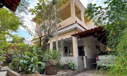 Casa com 5 quartos à venda na Rua A, 95, Parque Paulista, Duque de Caxias