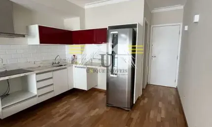 LINDO STUDIO SEMIMOBILIADO COM 1 VAGA DE GARAGEM PARA ALUGAR EM CONDOMÍNIO CLUBE A 900 METROS DA ES