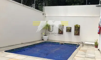 SOBRADO DE 151m² À VENDA  EM CONDOMÍNIO DE EXCELENTE  PADRÃO, EM TRAVESSA DA AV AMADOR BUENO DA VEI