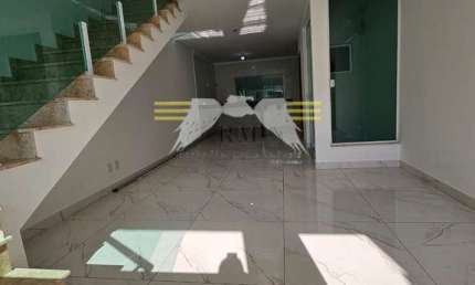 ** MARAVILHOSO SOBRADO 140m² POSSUI 3 SUÍTES E 2 VAGAS - Para Mais Informações Corretor Alex Camarg