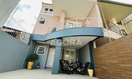 Sobrado de 3(três) dormitórios no bairro Moinhos de Vento