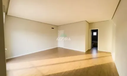 Sobrado moderno com 3 (três) dormitorios, localizado no bairro Mont Serrat.