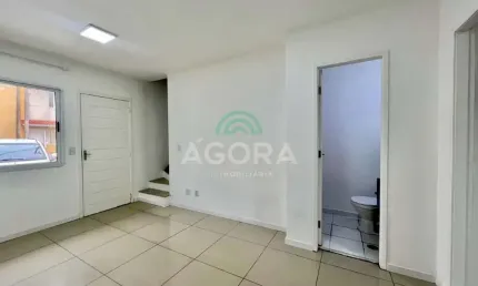 Sobrado com 2 (dois) dormitórios em condominio fechado, localizado no bairro Igara em Canoas.