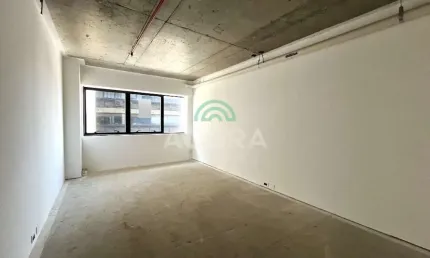 Sala comercial no Max Plaza dee 34,13m² privativos, localizada no bairro Marechal Rondon.