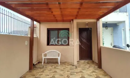 Sobrado mobiliado com 2 (dois) dormitórios, localizado no bairro Morada Das Acácias.