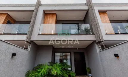 Excelente sobrado com 3 (três) dormitórios, sendo 1 (uma) suíte, localizado no bairro Mont Serrat.