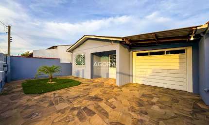 Casa térrea de 140m² com 2 (dois) dormitórios, localizada no bairro Estância Velha.