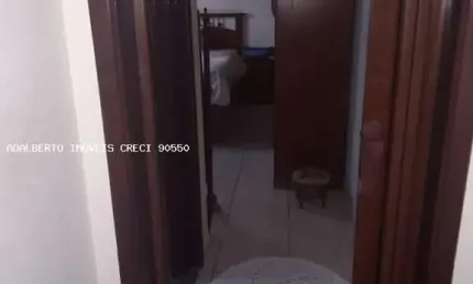 Casa Sobreposta para Venda em São Vicente, Vila São Jorge, 2 dormitórios, 2 suítes, 2 banheiros, 1 vaga