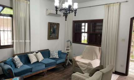 Casa para Venda em São Vicente, Centro, 5 dormitórios, 1 suíte, 4 banheiros, 8 vagas