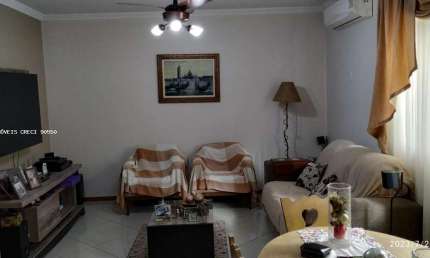 Casa para Venda em Santos, Marapé, 3 dormitórios, 1 suíte, 4 banheiros, 2 vagas