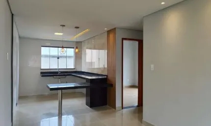 Apartamento à venda em Cons. Lafaiete-MG, Novo Horizonte: 2 quartos, sala, banheiro e 2 vagas 70m²