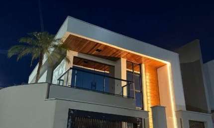 Linda casa à venda em Conselheiro Lafaiete-MG, bairro Novo Horizonte: 3 quartos, 1 suíte, 1 sala, 3 banheiros, 3 vagas, 154m².