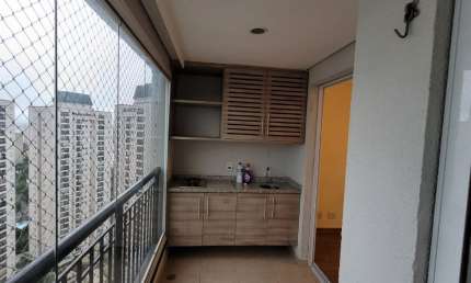 Lindo apartamento com 3 dormitórios no Morumbi PRONTO