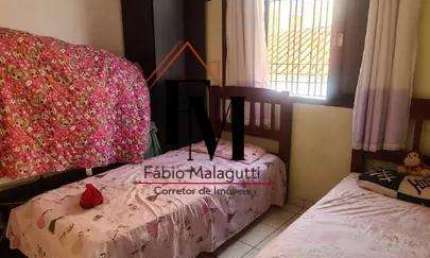 02 Casas com 02 dormitórios , Sala , Banheiro e cozinha 03 vagas de garagem
