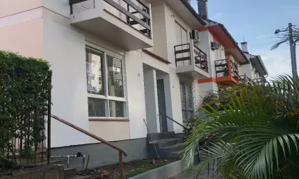 Casa com 3 quartos à venda no Santo Antônio, Porto Alegre 