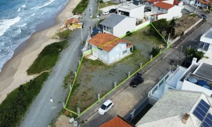 Terreno à venda no Centro, Penha 