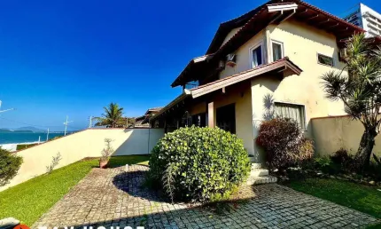 Casa com 4 quartos à venda no Itacolomi, Balneário Piçarras 